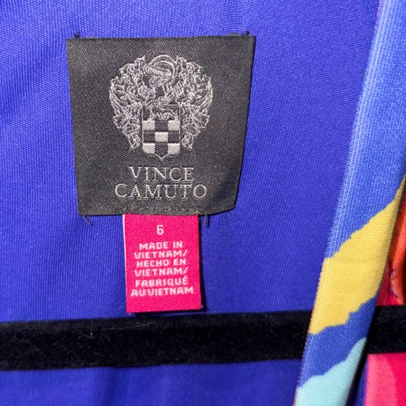 VINCE CAMUTO - Picture 3 of 4